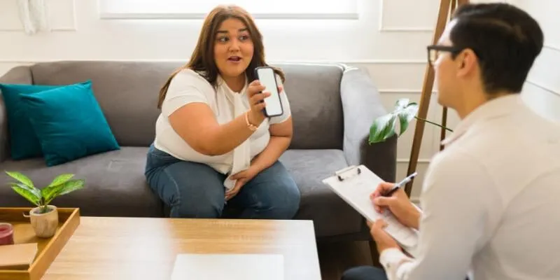 Chồng ngoại tình với đồng nghiệp